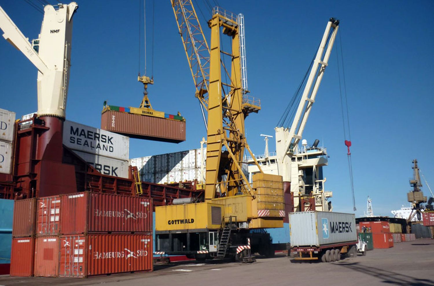 Trabajadores del puerto levantaron el paro pero aseguran que «no están dadas las condiciones de seguridad»