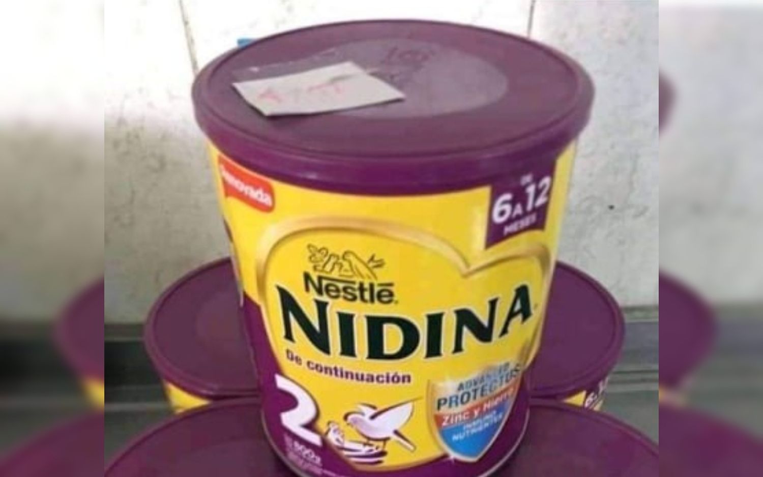 Belinda necesita leche para su bebé