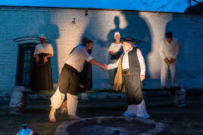El finde largo regresan las visitas guiadas dramatizadas a la Capilla de los Negros