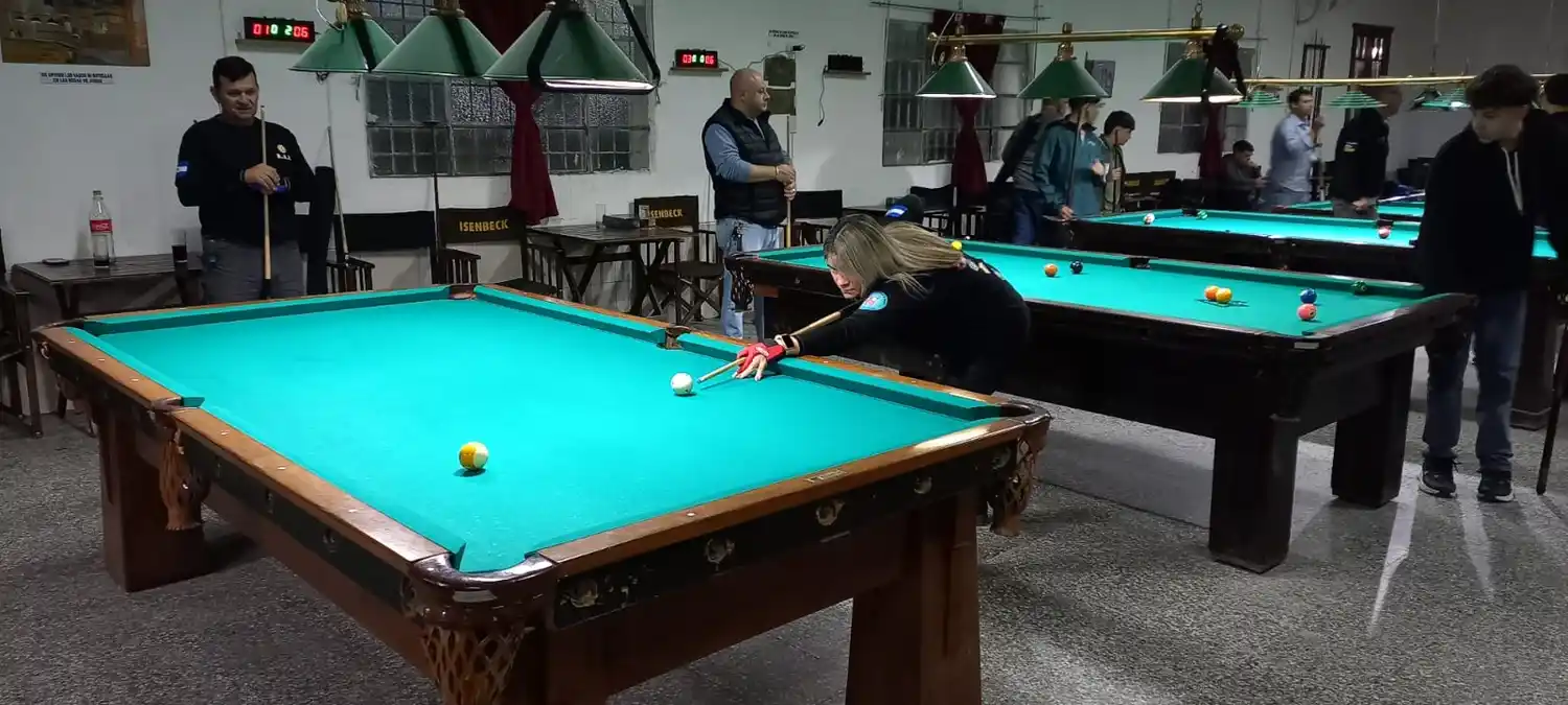 Emoción y nivel en la 2ª fecha del Campeonato Entrerriano de Pool en categoría superior