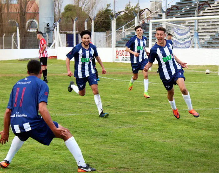 Rivadavia 3 Sportivo 0
