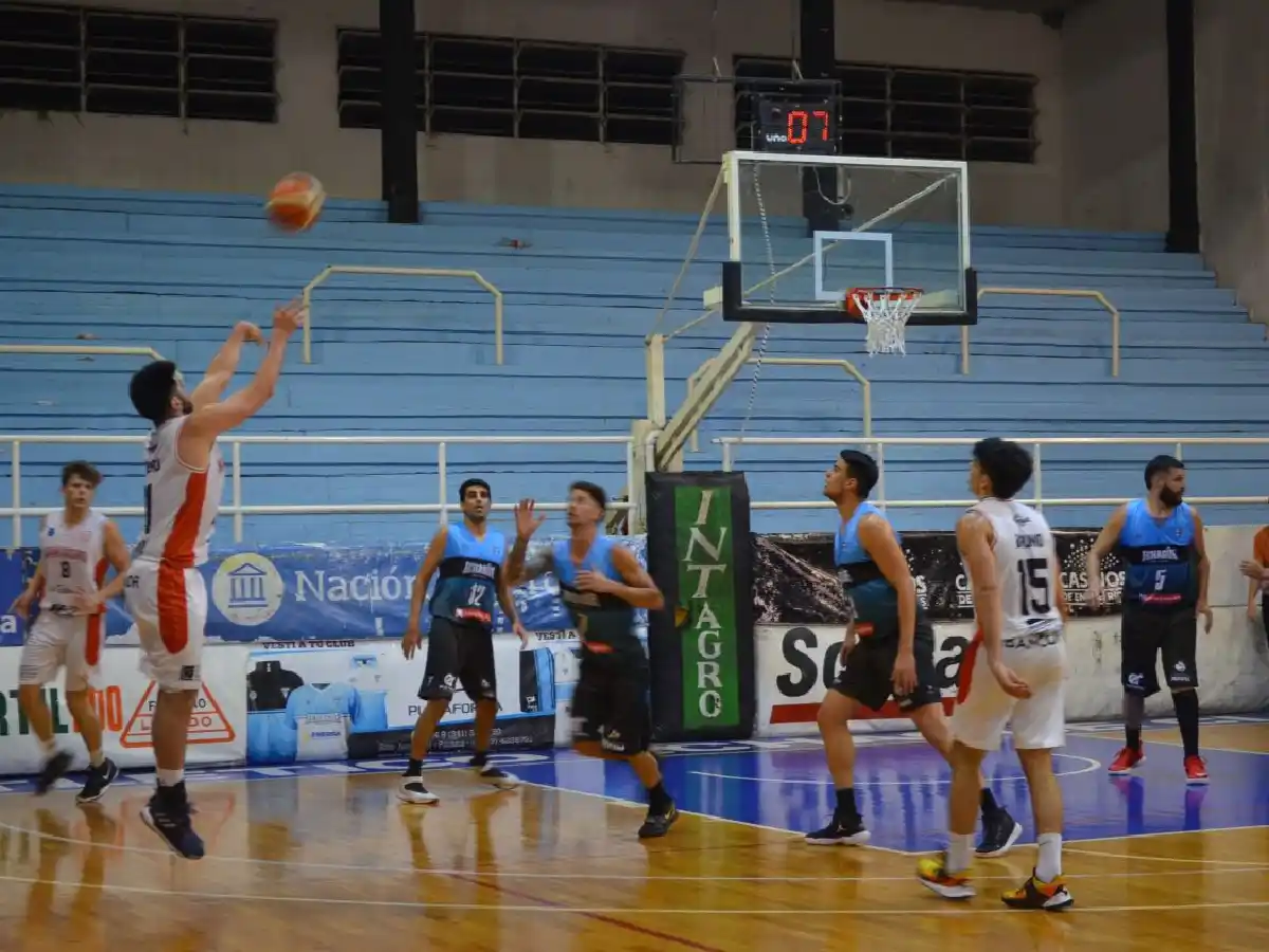 San Isidro festejó en rodeo ajeno