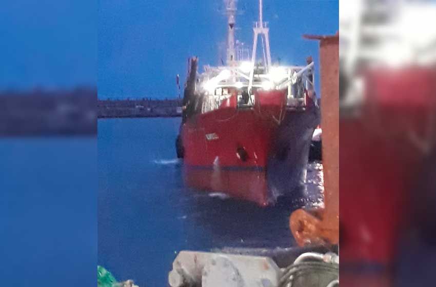 El municipio hizo oficial el caso positivo del marinero del buque Scirocco