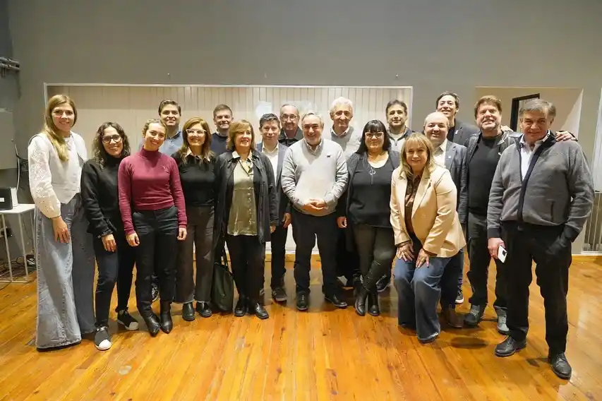 Reunión de la UCR bonaerense