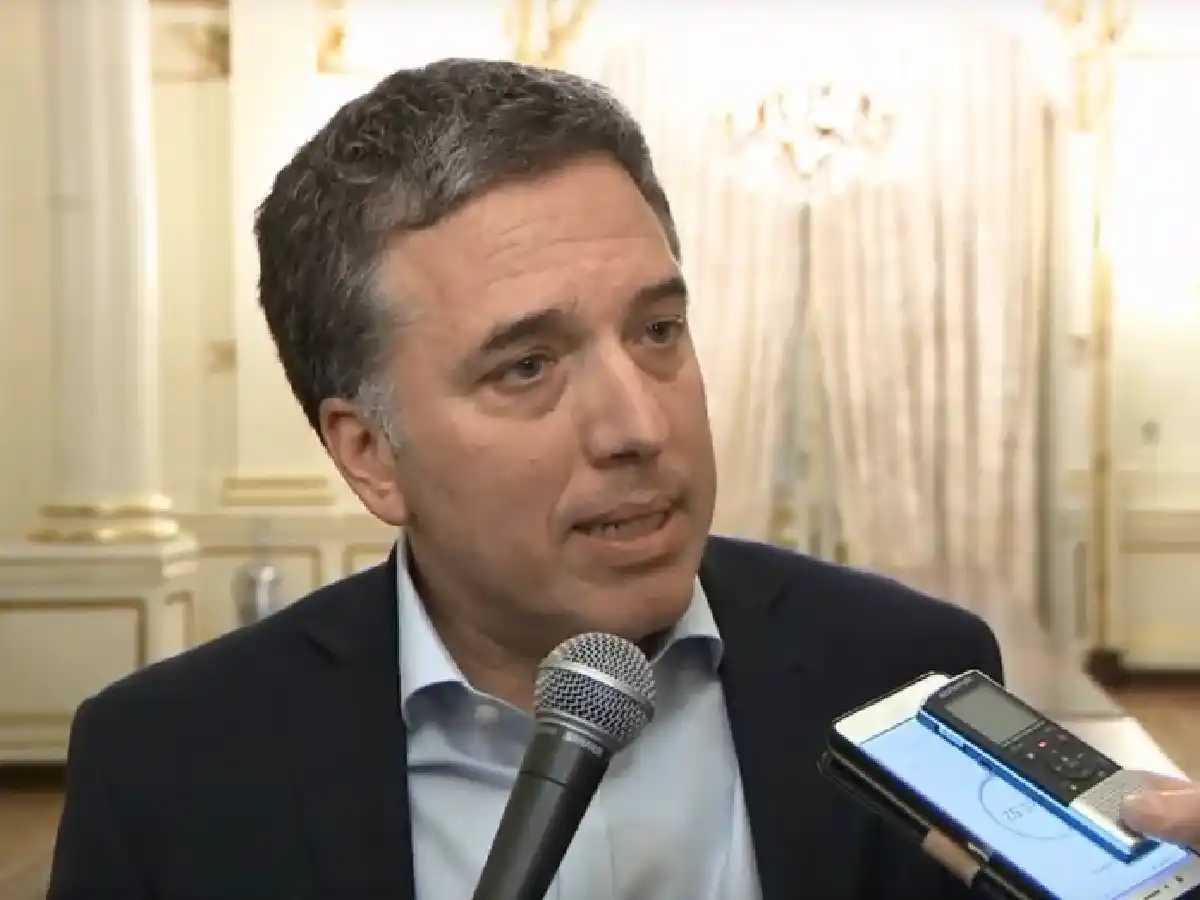 Por el acuerdo con el FMI, Dujovne respondió las críticas de Massa