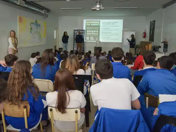 Comenzó el Compostour 2025: ya capacitaron a 240 alumnos en gestión de residuos orgánicos