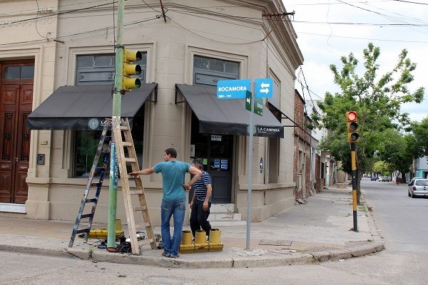 Semáforos LED: continúa el cambio de lámparas en la ciudad