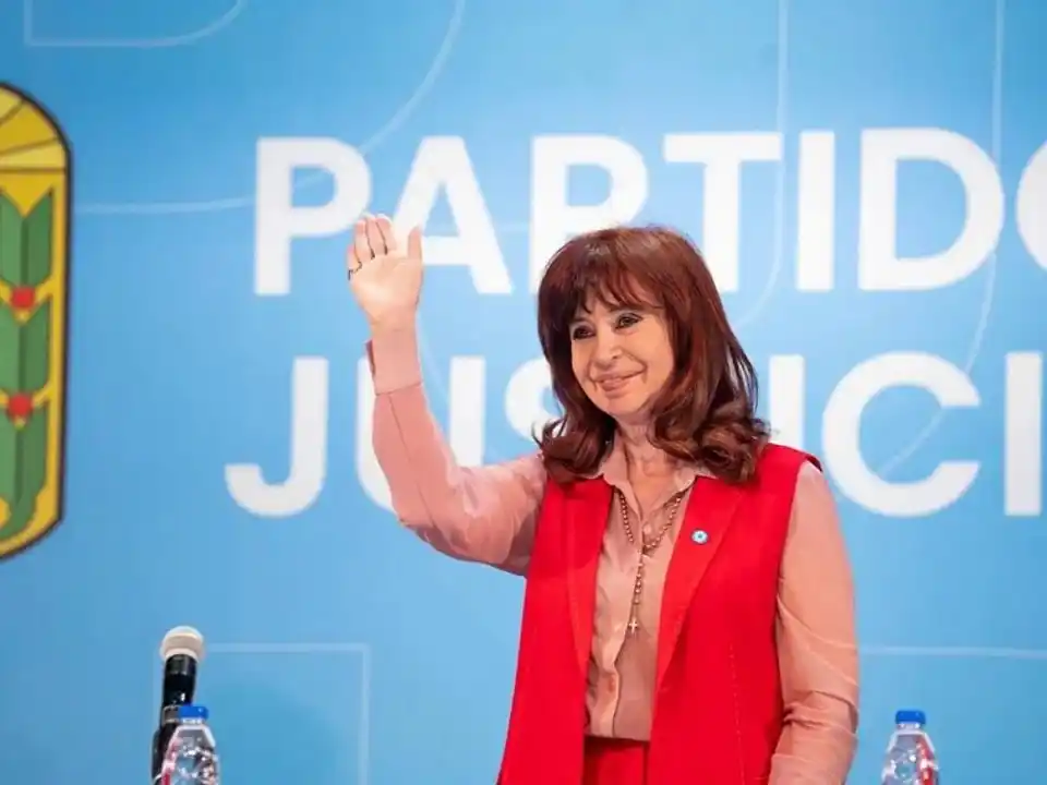 Cristina Kirchner responsabilizó a Sturzenegger por las muertes por fentanilo: “La desregulación puede matar”