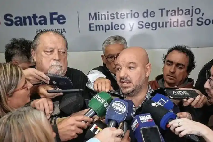 Amsafe y Sadop volvieron a insistir con la Asistencia Perfecta, el 22,4% de enero y descuento del paro