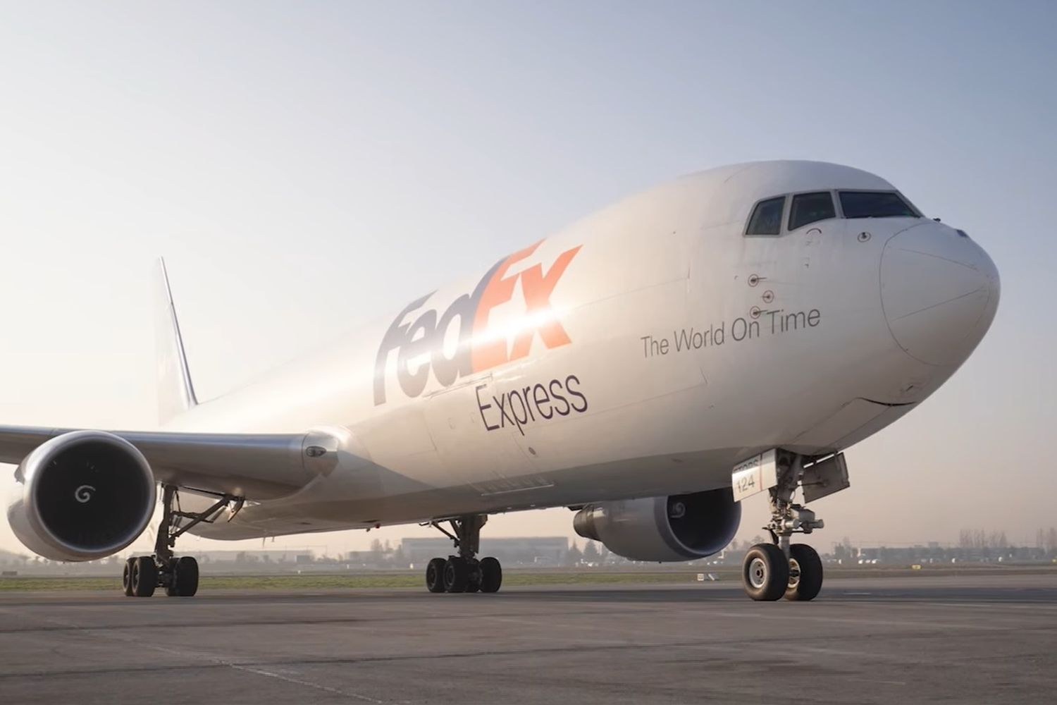 FedEx amplía operaciones aéreas en Sudamérica conectando Miami y tres nuevos destinos