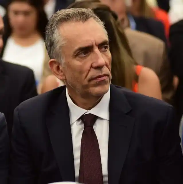 El Gobierno provincial afirmó que no tiene “ninguna responsabilidad jurídica sobre los incendios en las islas del Delta”