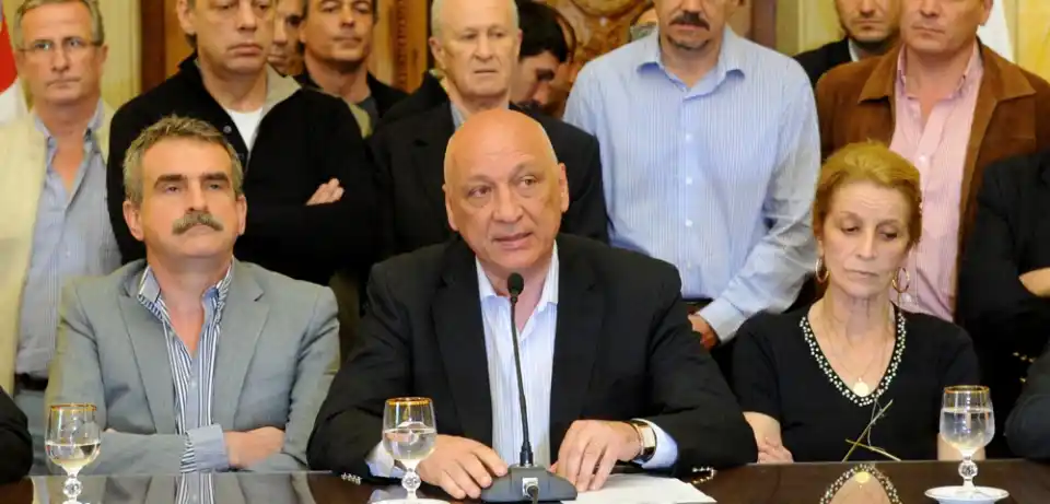 Santa Fe: Cuatro detenidos y ocho armas incautadas por el atentado a la casa del Gobernador Bonfatti