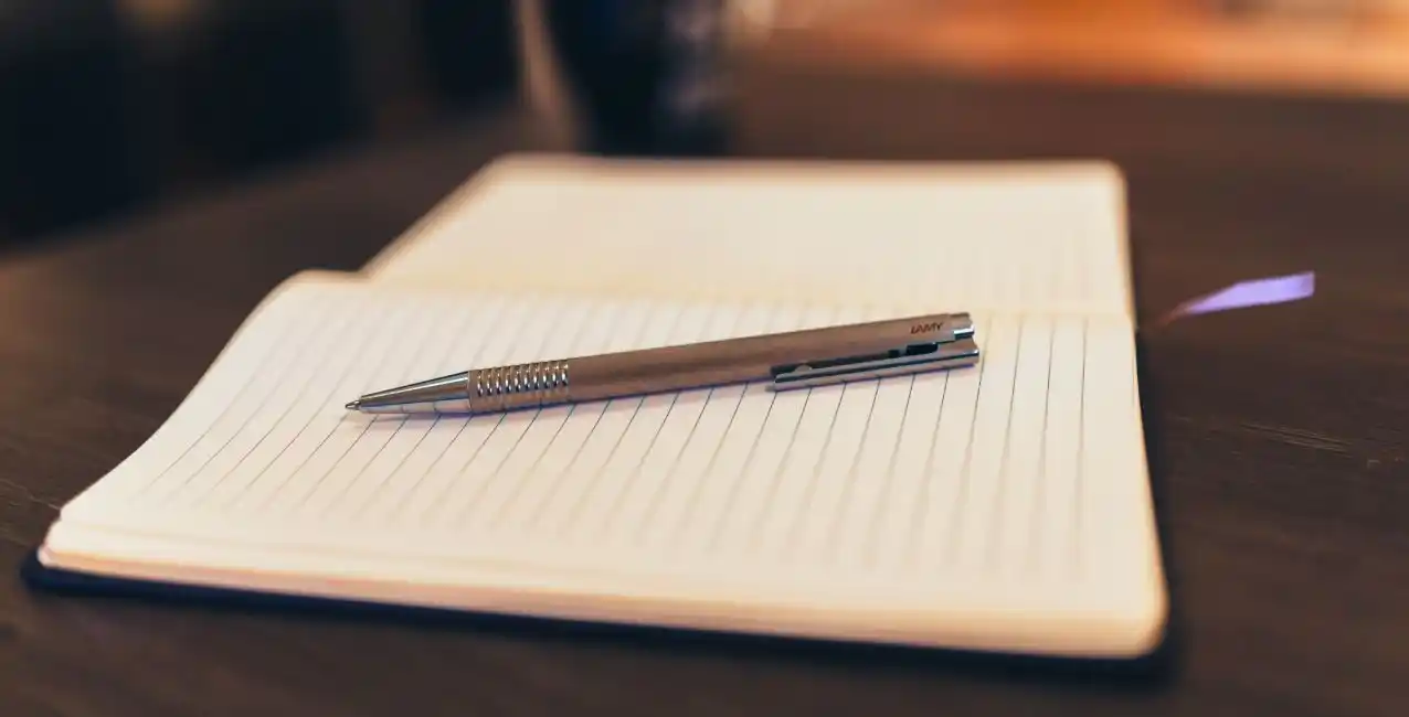 Insólito: una escritora fingió su muerte hace dos años, reapareció y generó indignación en sus fanáticos