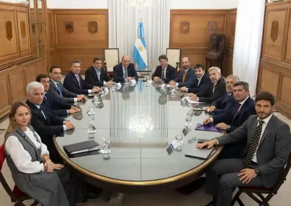 Gobernadores de Juntos por el Cambio se comprometieron a apoyar la Ley Ómnibus y el paquete fiscal