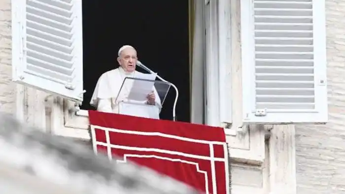 El Papa pide detener la guerra y corredores humanitarios para los refugiados