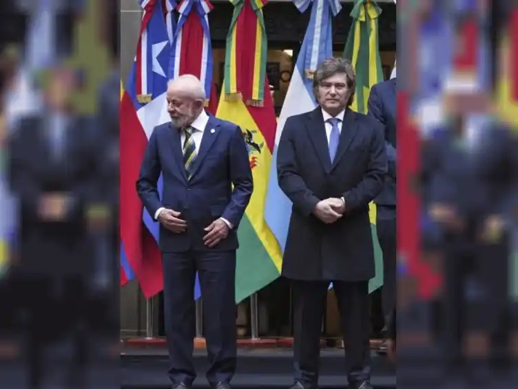 Lula y Milei en la Cumbre del Mercosur. NA