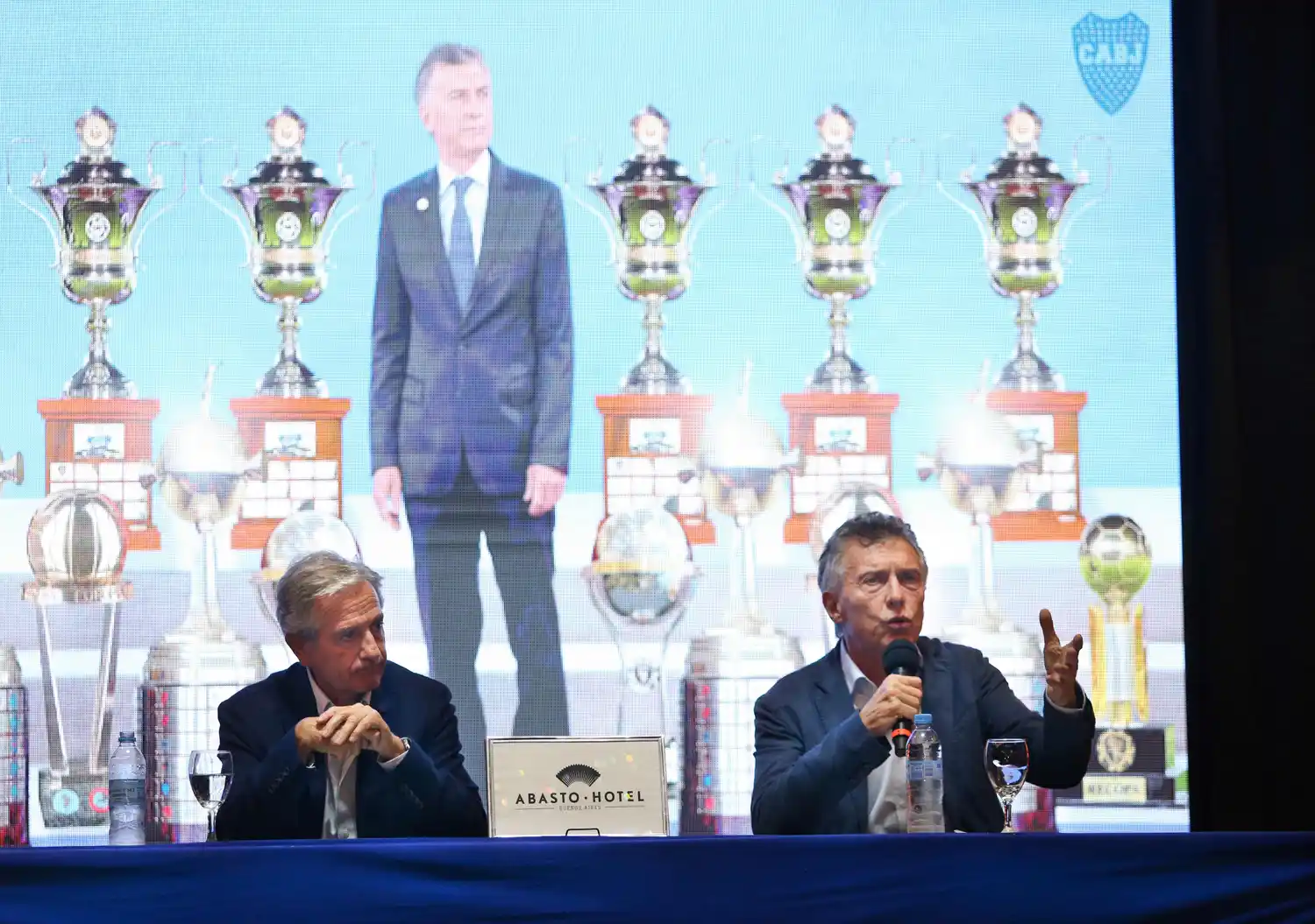 Andrés Ibarra y Macri dieron una conferencia de prensa en el Hotel Abasto