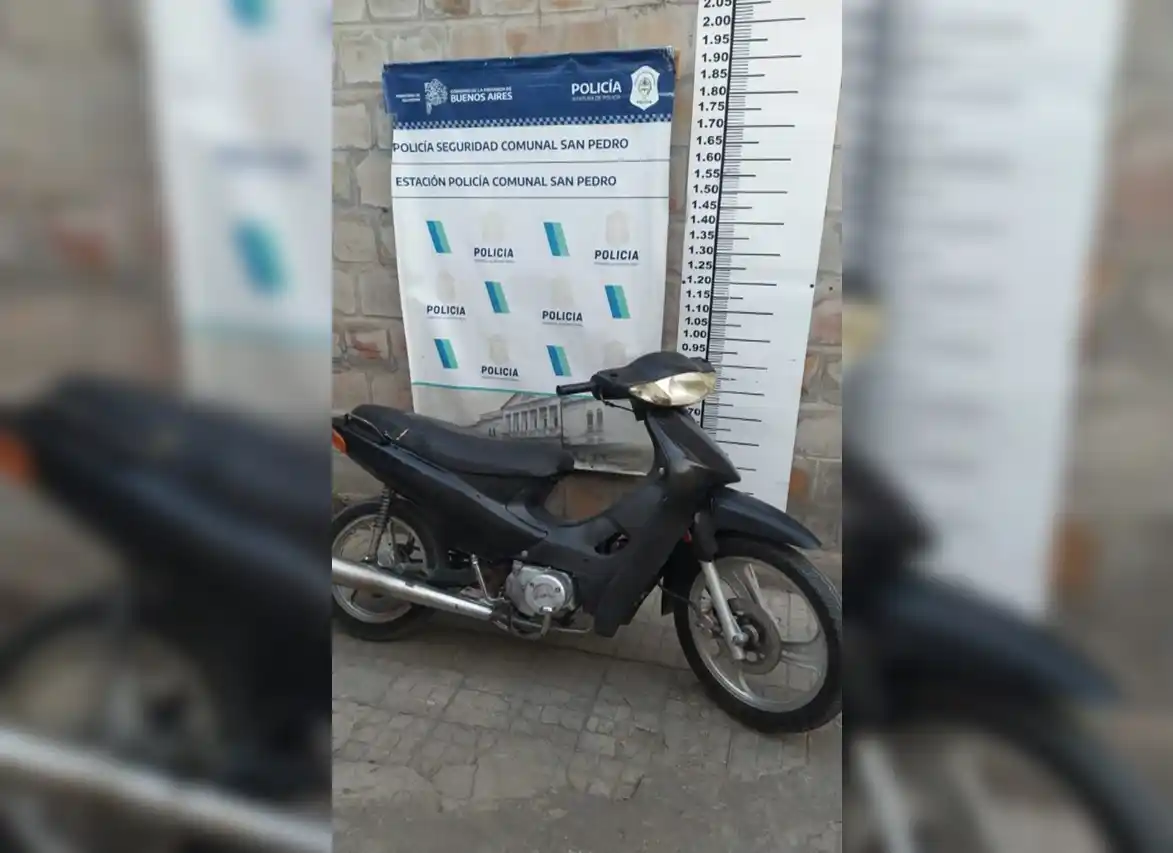 Recuperan en barrio Hermano Indio una moto robada la semana pasada