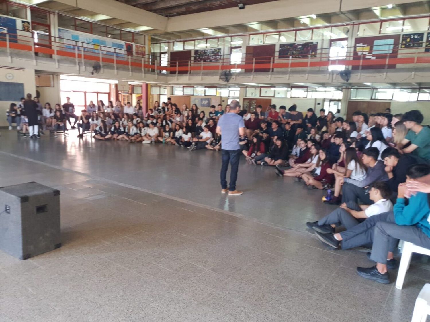 Charla orientadora universitaria en el Colegio Secundario N° 50