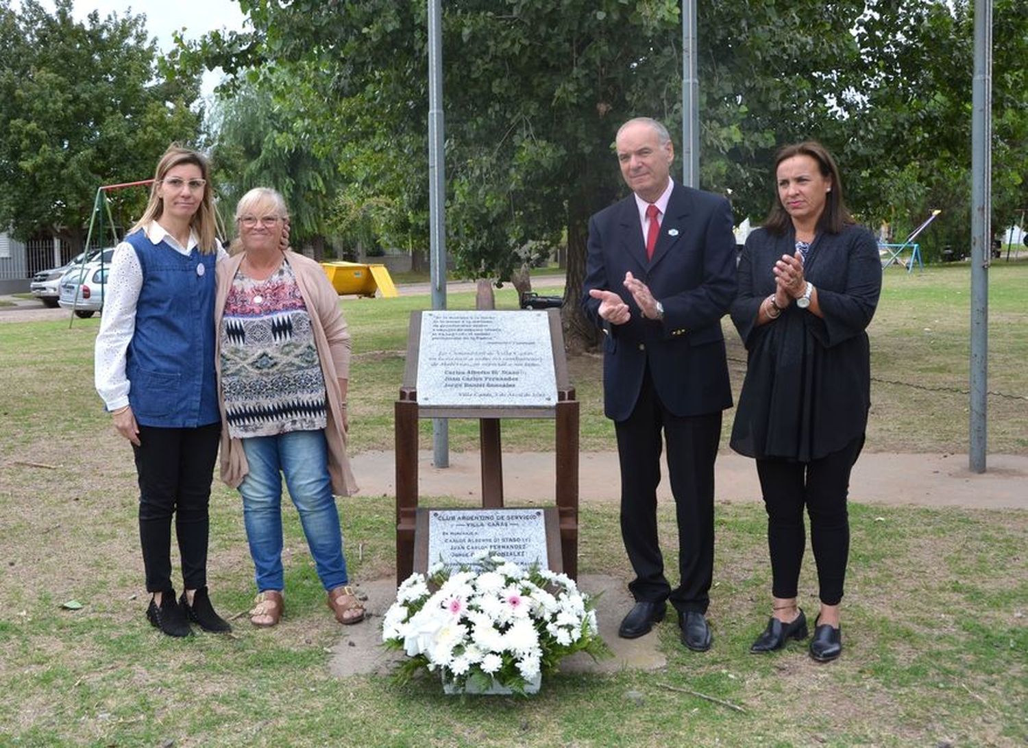 Sentido acto en Villa Cañás por el Día del Veterano y de los Caídos en la Guerra de Malvinas