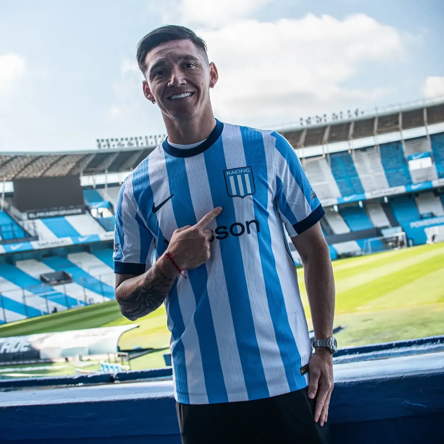 Kranevitter firmó su contrato.