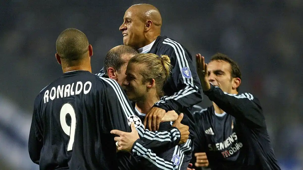 Raúl Bravo-Real Madrid - Interna 2