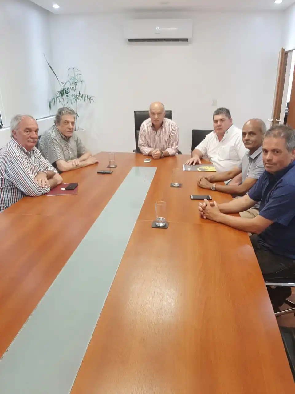 Lanús: Pan Dulce a $100 por acuerdo entre municipio, sector gremial y empresarios