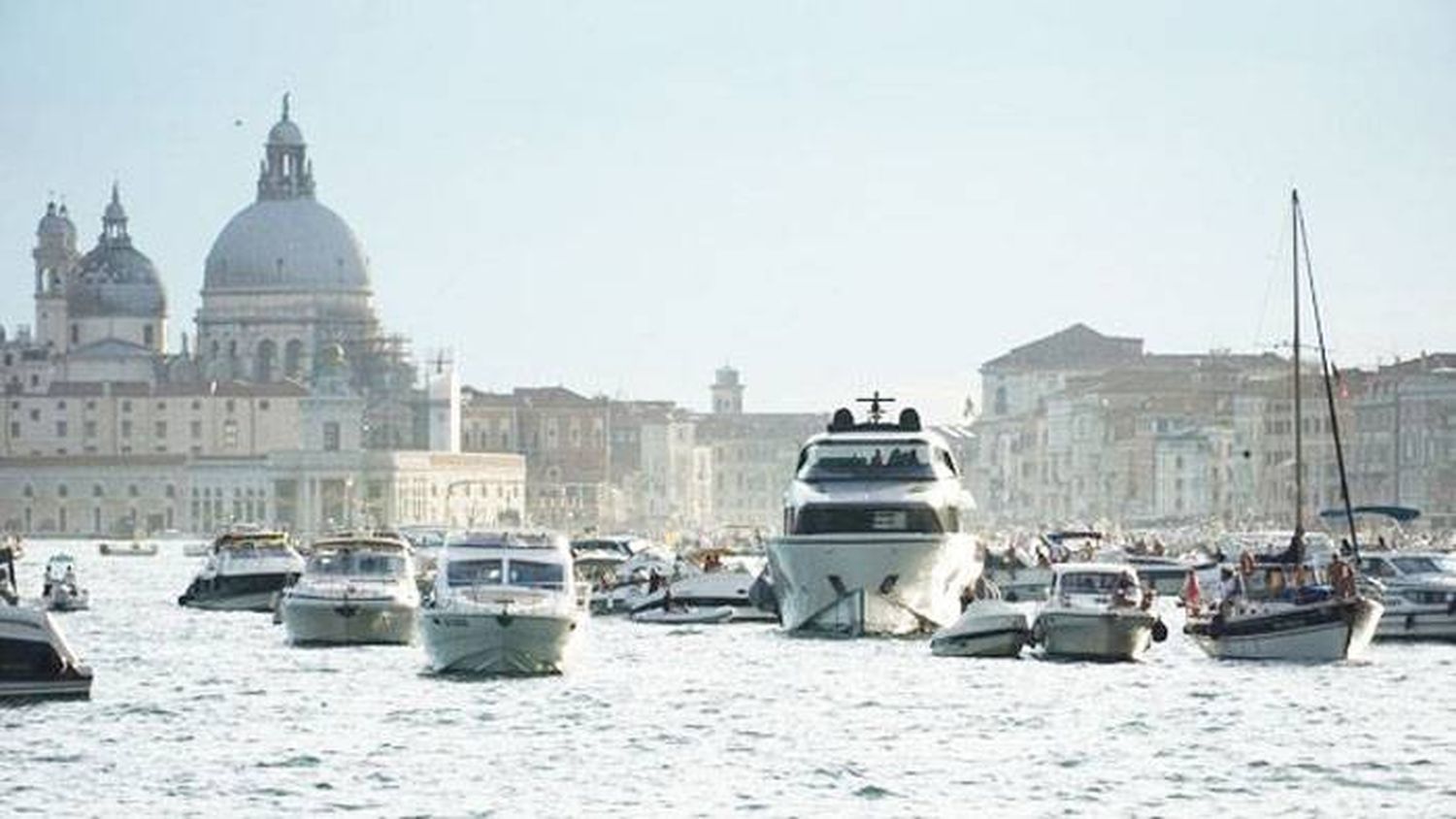 La Unesco da un año más a Italia para reducir el exceso de turismo en Venecia