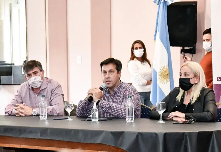 Gabinete. Asumieron Furno y Perestiuk