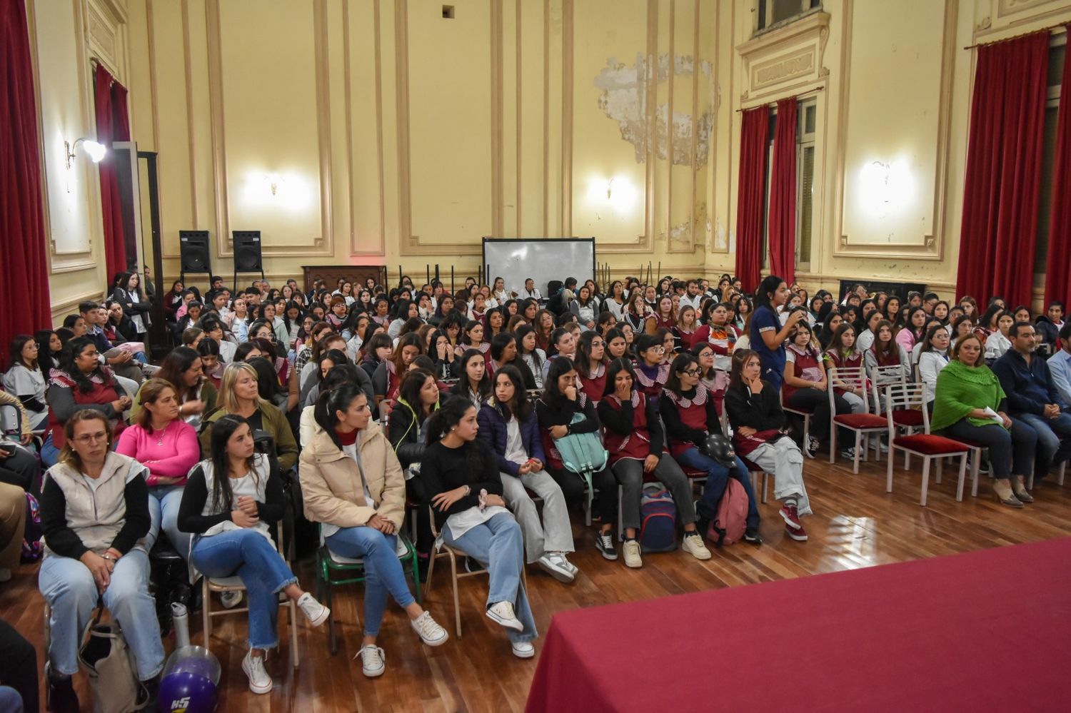 Capacitación en la Escuela Normal