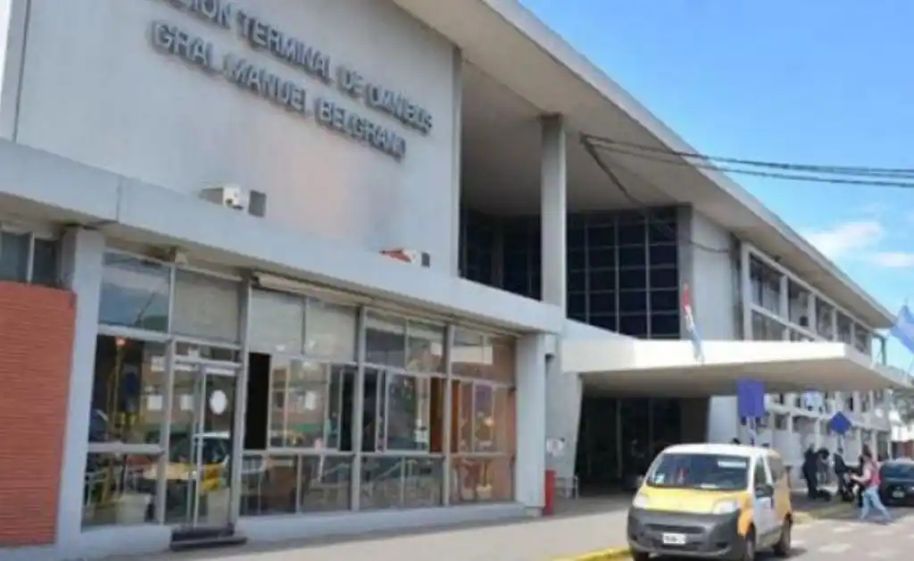 Hirieron a un hombre frente a la terminal de colectivos de Santa Fe