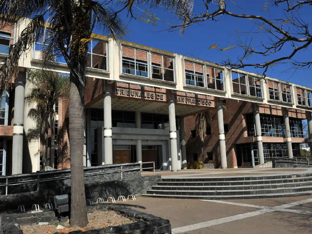 Ocho años de cárcel por abusar  de su hijastra de 9 años   