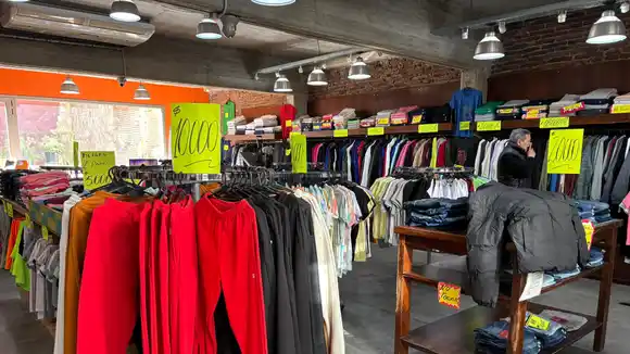 Fuerte caída en las ventas textiles en Mar del Plata: "Un 30% es generoso, para mí fue casi la mitad"