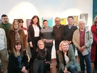 Gualeyos participaron del Cierre del Cuarto Salón de Artistas Plásticos en Bs As
