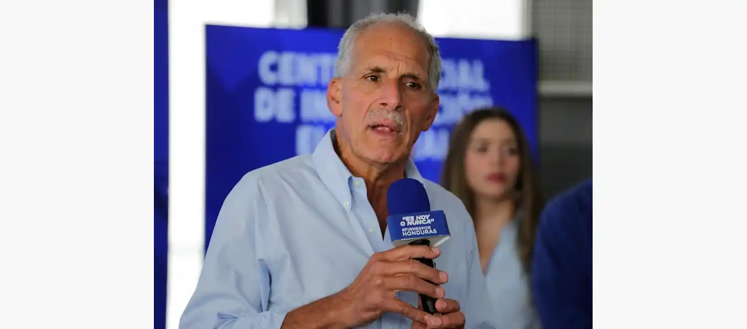 Nasry Asfura pidió “serenidad” y afirmó que en “cuestión de tiempo” se conocerán los resultados electorales en Honduras (REUTERS)