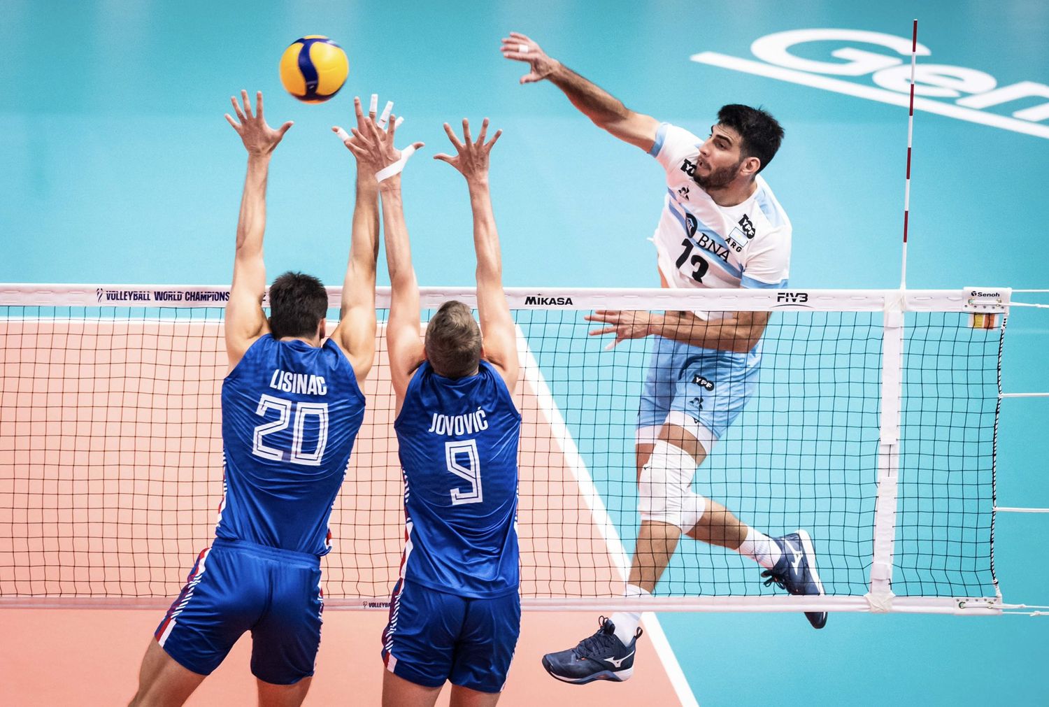 Argentina barrió a Serbia para meterse en cuartos