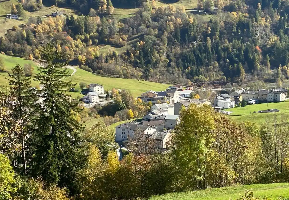 Maravillosos paisajes entre lagos y montañan-