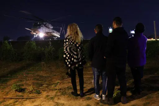 CONTINÚA EL INTERCAMBIO: Israel anuncia que liberó a 30 presos palestinos
