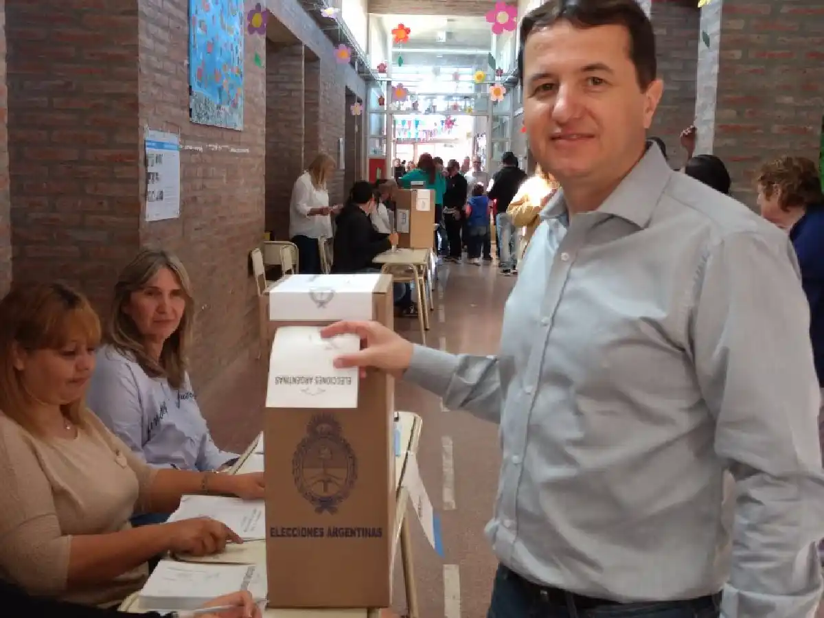 Así votó Luciano Stopanni