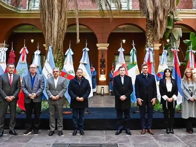 Gobernadores del Norte Grande comparten 
última reunión del año en Santiago del Estero