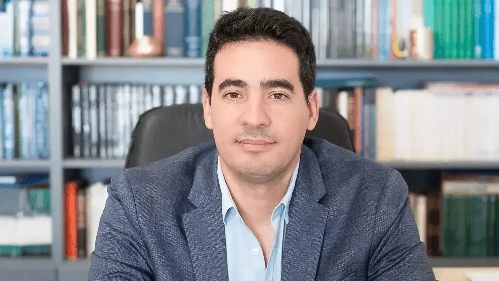 Adrián Ravier