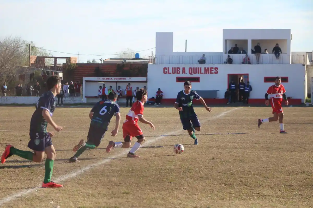Quilmes venció  a Bancario y sigue soñando