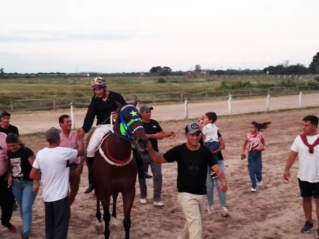 Turf: Radiante Boy y Noah Tom, los ganadores de la Copa Criadores