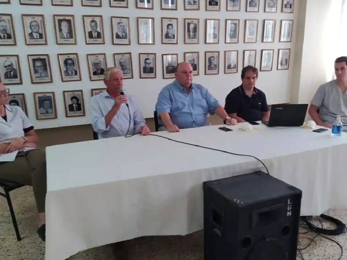 Suardi proyecta un hospital de campaña  