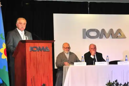 Piden embargar por $650 millones al ex titular y ex funcionarios de IOMA