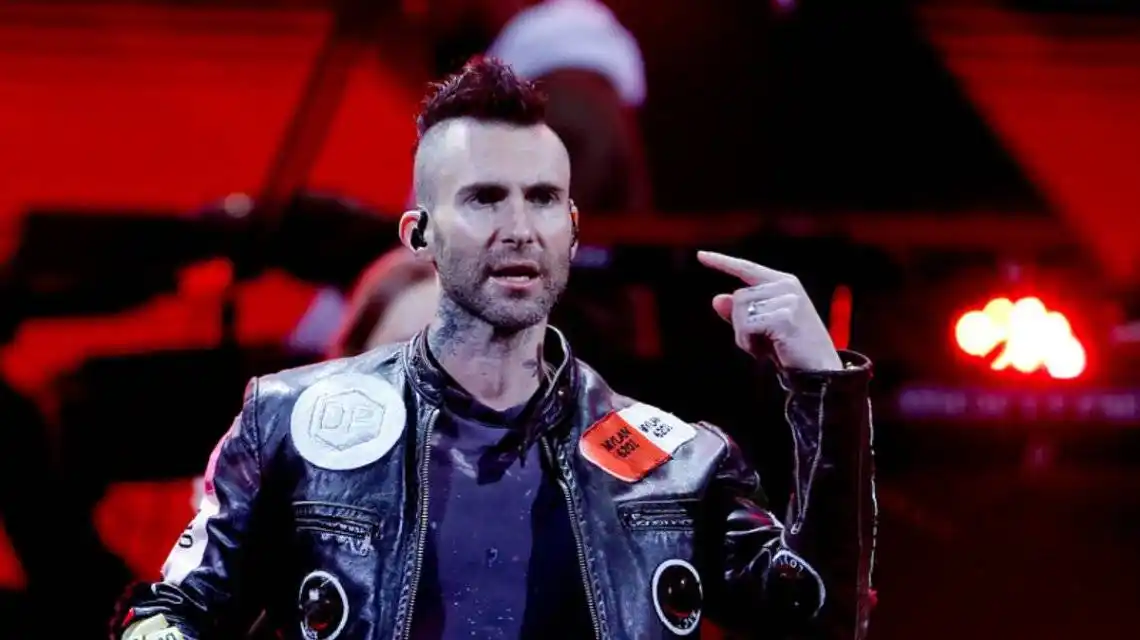 Adam Levine, de Maroon 5, gritando en Viña del Mar