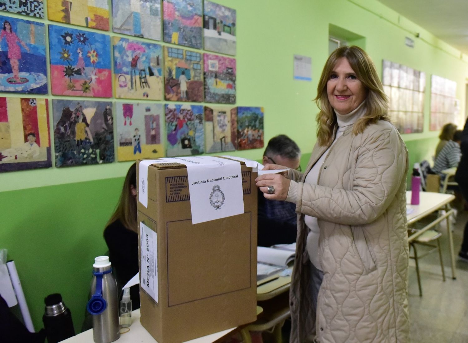 Piasco votó en la escuela Marina Fava de Esteban