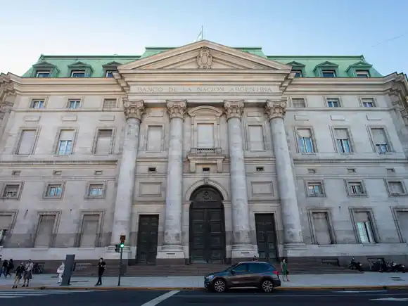 Anuncian el cierre de 60 sucursales del Banco Nación en todo el país