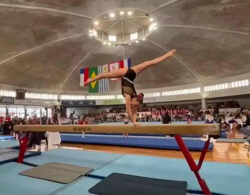 Paulina comenzó a competir temprano, primero en encuentros recreativos y después en competencias federadas.