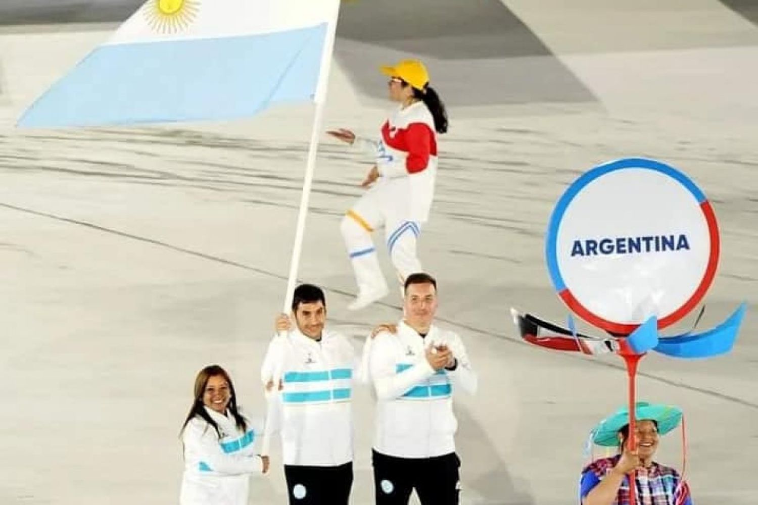 Ruiz Díaz fue la abanderada femenina de la delegación argentina en la ceremonia inaugural de los Parapanamericanos de Santiago de Chile.